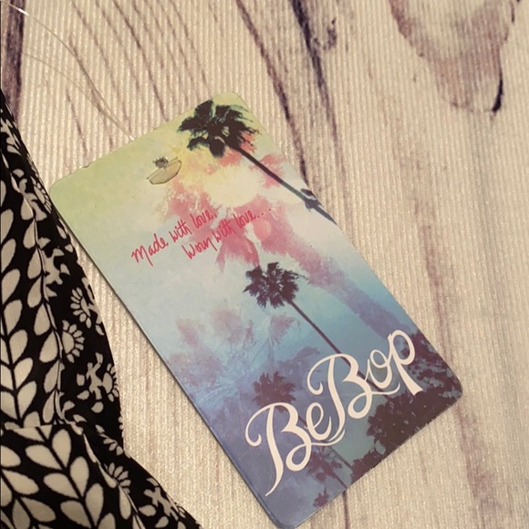 BEBOP WOMEN'S SOFT PRINT SHORTS SIZE SMALL - Picture 2 of 5